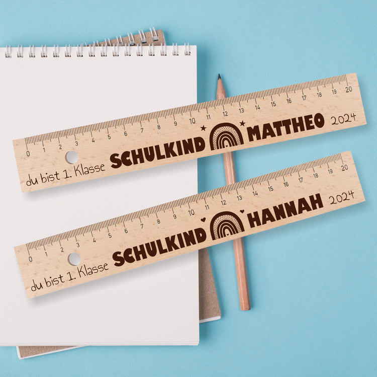 Holzlineal Schulkind Design Regenbogen - personalisiert
