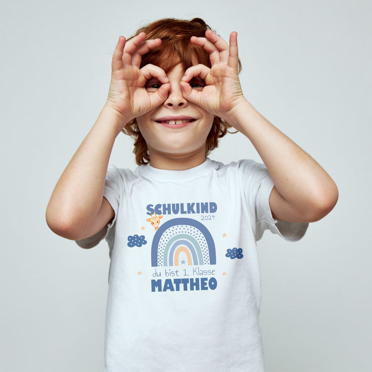 T-Shirt Schulkind Design Regenbogen - personalisiert