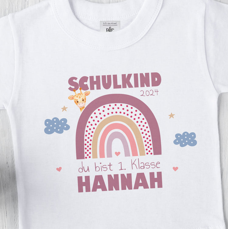 T-Shirt Schulkind Design Regenbogen - personalisiert