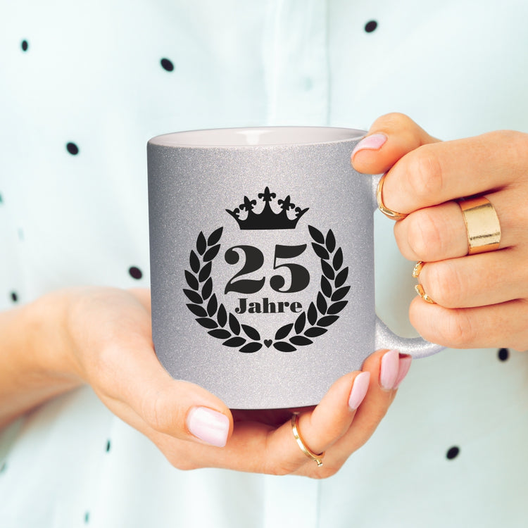 Silberne Tasse zur Silberhochzeit - personalisiert