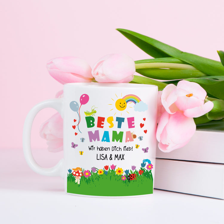 Weiße Tasse Beste Mama - Motiv: Spielwiese | Personalisiert mit Namen